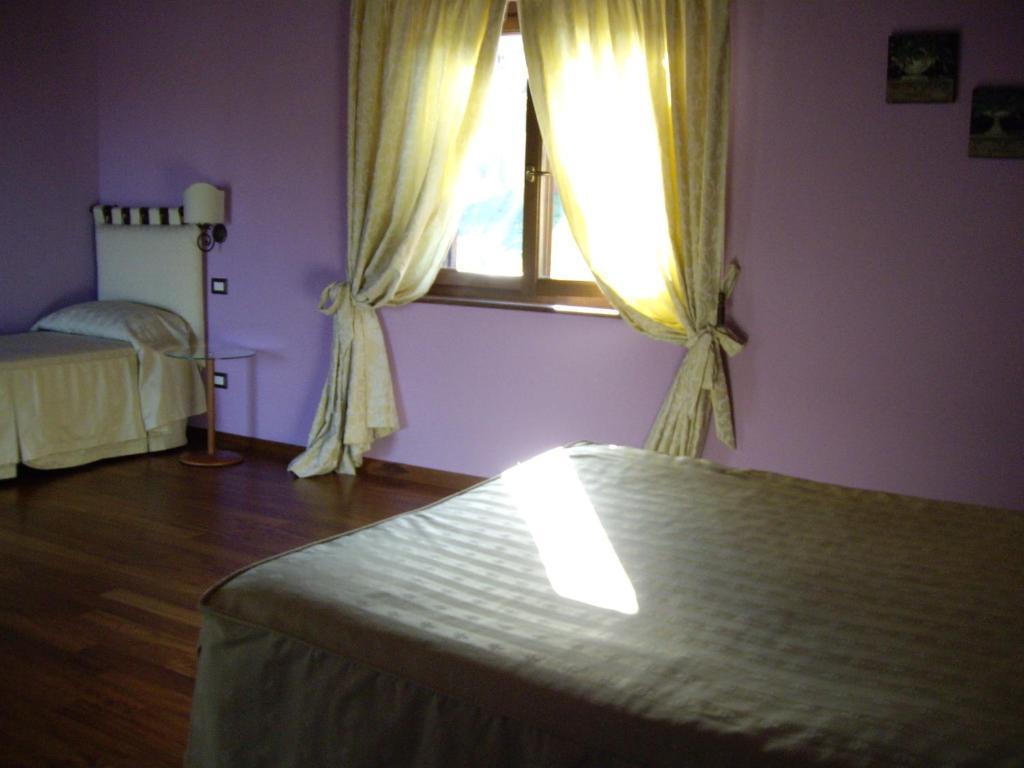 Agriturismo Il Borgo Degli Ulivi Roseto Degli Abruzzi Δωμάτιο φωτογραφία